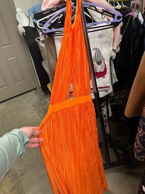 ❤️SHEIN Orange Pleated Halter Dress maxi 🍊🍊🍊🍊🍊
